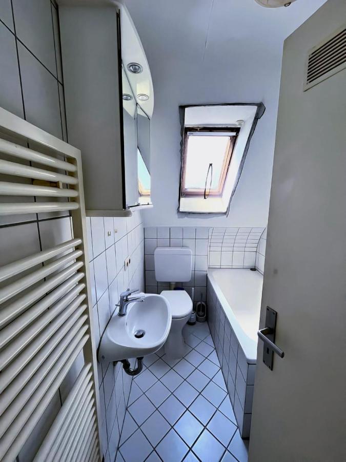 Ferienwohnung / Monteurzimmer Kitzingen Ngoại thất bức ảnh